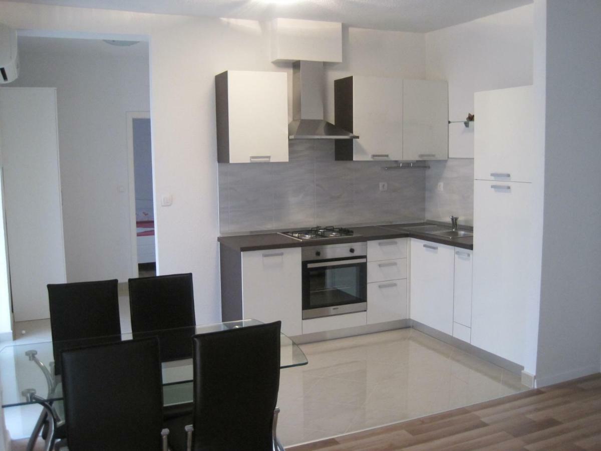 Dariana Apartment Makarska Exterior photo